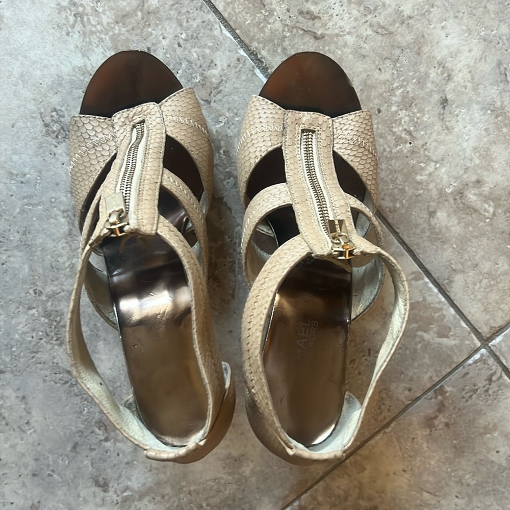 Michael Kos Fancy leather heels